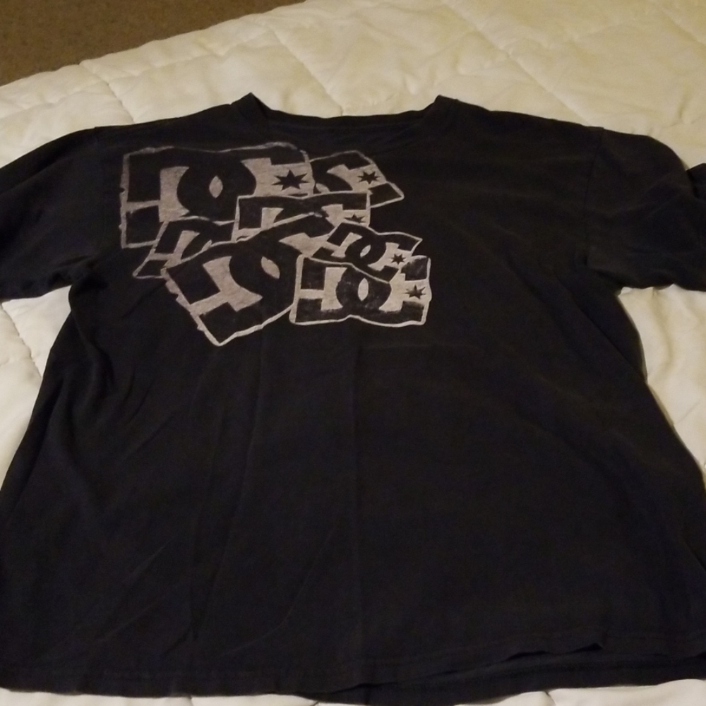 Black DC graphic print shirt